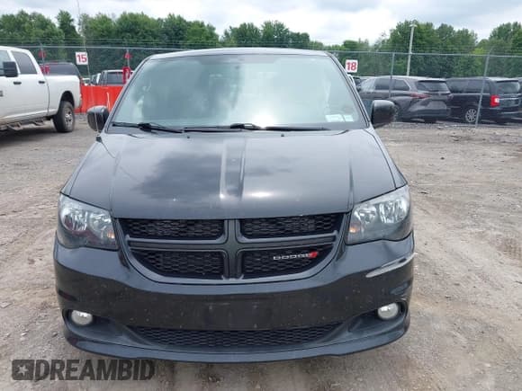 ✅ 2015 Dodge Grand Caravan SE • VIN: 2C4RDGBG8FR710082 • Lot: 42680546. Wystawiony na IAAI z przebiegiem 94 284 mil. Bezpłatny archiwum sprzedaży aukcyjnych z USA i szczegółowy raport historii pojazdu na DreamBid. Zdjęcie 12.