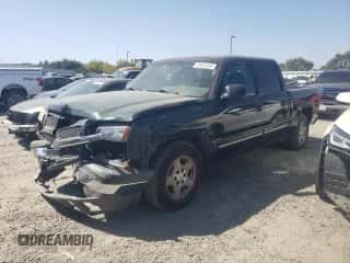 2005 Chevrolet Silverado 1500 LS z VIN 2GCEC13T151384441, wystawiony jako Copart lot #69667094 z przebiegiem 233 193 mil mil oraz Szkoda całkowita • Salvage title. Historia ofert i sprzedaży dostępna na DreamBid. Obrazek 1.