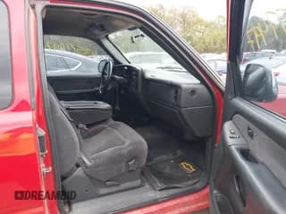 ✅ 2002 Chevrolet Silverado 1500 LS • VIN: 1GCEK19T82E182507 • Lot: 43577497. Wystawiony na IAAI z przebiegiem 258 983 mil. Bezpłatny archiwum sprzedaży aukcyjnych z USA i szczegółowy raport historii pojazdu na DreamBid. Zdjęcie 5.