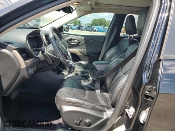 ✅ 2018 Jeep Cherokee Limited • VIN: 1C4PJLDB0JD560894 • Лот: 66543425. Опубликован ранее на Copart с пробегом 130 917 миль. Бесплатный доступ к архиву аукционных продаж из США и подробный отчёт об истории автомобиля на DreamBid. Изображение 7.