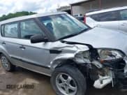 ✅ 2011 Kia Soul • VIN: KNDJT2A18B7715116 • Лот: 42719759. Опубликован ранее на IAAI с пробегом 256 380 миль. Бесплатный доступ к архиву аукционных продаж из США и подробный отчёт об истории автомобиля на DreamBid. Изображение 6.