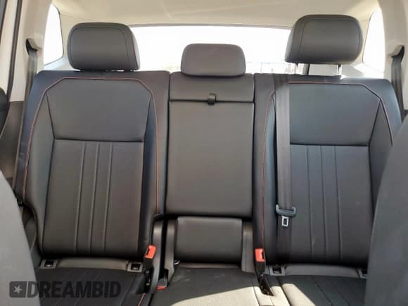 ✅ 2024 Volkswagen Tiguan SE • VIN: 3VVMB7AX0RM203935 • Lot: 80948165. Listed on Copart with 20,128 mi. Free auction sales archive from the USA and detailed vehicle history report at DreamBid. Image 10.