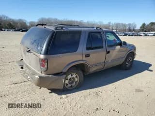 ✅ 2004 Chevrolet Blazer LS • VIN: 1GNDT13X64K146444 • Lot: 42374095. Wystawiony na Copart z przebiegiem Nie podano. Bezpłatny archiwum sprzedaży aukcyjnych z USA i szczegółowy raport historii pojazdu na DreamBid. Zdjęcie 3.