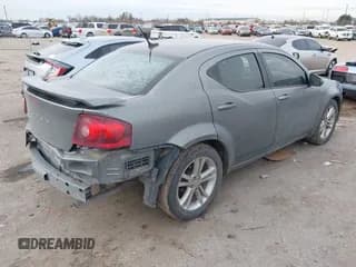 ✅ 2011 Dodge Avenger Heat • VIN: 1B3BD1FG3BN593772 • Лот: 41333806. Опубликован ранее на IAAI с пробегом 136 734 миль. Бесплатный доступ к архиву аукционных продаж из США и подробный отчёт об истории автомобиля на DreamBid. Изображение 4.