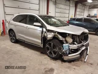 ✅ 2019 Ford Edge ST • VIN: 2FMPK4AP9KBC62396 • Lot: 43672152. Wystawiony na IAAI z przebiegiem 57 450 mil. Bezpłatny archiwum sprzedaży aukcyjnych z USA i szczegółowy raport historii pojazdu na DreamBid. Zdjęcie 1.