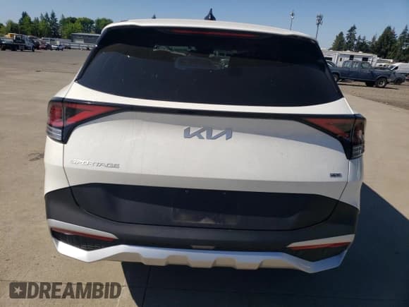 ✅ 2023 Kia Sportage LX • VIN: KNDPUCAF0P7098195 • Lot: 64895235. Wystawiony na Copart z przebiegiem 36 028 mil. Bezpłatny archiwum sprzedaży aukcyjnych z USA i szczegółowy raport historii pojazdu na DreamBid. Zdjęcie 6.