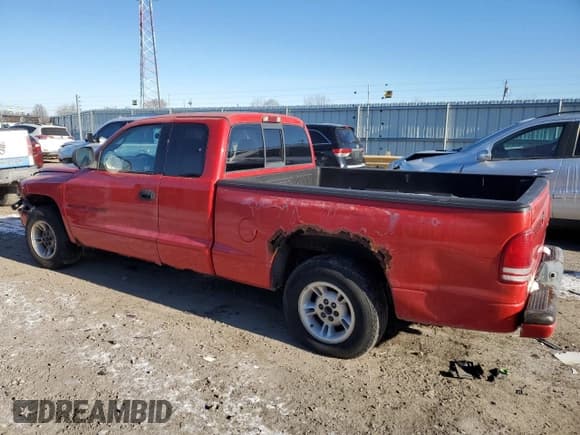 ✅ 2000 Dodge Dakota • VIN: 1B7GL22X0YS694166 • Lot: 87619775. Wystawiony na Copart z przebiegiem Nie podano. Bezpłatny archiwum sprzedaży aukcyjnych z USA i szczegółowy raport historii pojazdu na DreamBid. Zdjęcie 2.