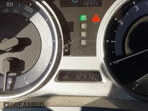 ✅ 2010 Lexus IS 250 • VIN: JTHBF5C22A2095747 • Lot: 43794801. Listed on IAAI with 124,124 mi. Free auction sales archive from the USA and detailed vehicle history report at DreamBid. Image 16.