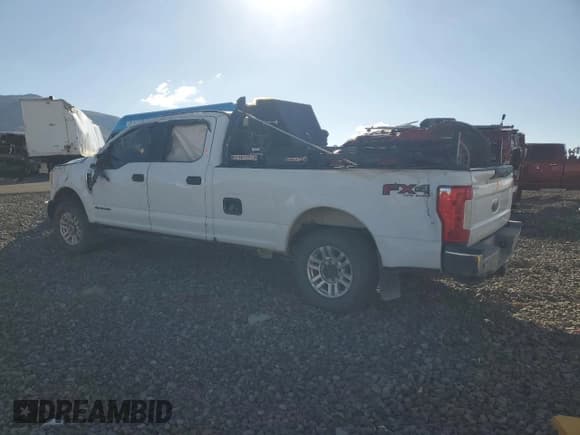 ✅ 2017 Ford F-250 Lariat • VIN: 1FT7W2BT0HEE58765 • Lot: 63257095. Listed on Copart with Not provided. Free auction sales archive from the USA and detailed vehicle history report at DreamBid. Image 2.