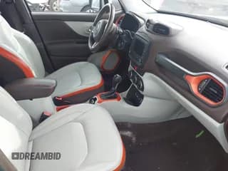 ✅ 2017 Jeep Renegade Limited • VIN: ZACCJADB5HPF79357 • Lot: 43686181. Wystawiony na IAAI z przebiegiem 82 758 mil. Bezpłatny archiwum sprzedaży aukcyjnych z USA i szczegółowy raport historii pojazdu na DreamBid. Zdjęcie 5.