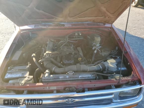 ✅ 1994 Toyota Pickup DX • VIN: JT4RN93P2R5094405 • Lot: 87958845. Wystawiony na Copart z przebiegiem 245 227 mil. Bezpłatny archiwum sprzedaży aukcyjnych z USA i szczegółowy raport historii pojazdu na DreamBid. Zdjęcie 11.