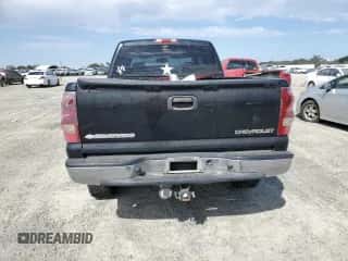 2003 Chevrolet Silverado 1500HD LS с VIN 1GCGK13U83F249029, выставлен на аукционе Copart как лот 82151925 с пробегом 255 025 миль миль и Списание • Salvage title. История ставок и продаж доступна на DreamBid. Изображение 6.