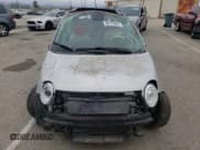✅ 2014 FIAT 500e • VIN: 3C3CFFGE4ET189668 • Lot: 90729065. Wystawiony na Copart z przebiegiem Nie podano. Bezpłatny archiwum sprzedaży aukcyjnych z USA i szczegółowy raport historii pojazdu na DreamBid. Zdjęcie 5.