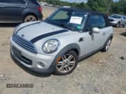 ✅ 2012 MINI Convertible • VIN: WMWZN3C51CT265186 • Лот: 42556739. Опубликован ранее на IAAI с пробегом 118 747 миль. Бесплатный доступ к архиву аукционных продаж из США и подробный отчёт об истории автомобиля на DreamBid. Изображение 2.