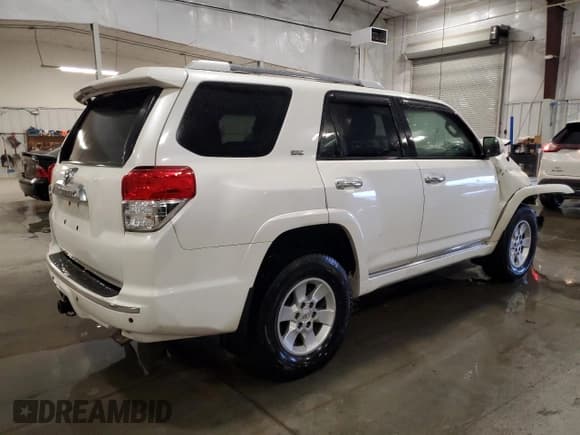 ✅ 2011 Toyota 4Runner SR5 • VIN: JTEBU5JR6B5054816 • Lot: 49459975. Wystawiony na Copart z przebiegiem 166 874 mil. Bezpłatny archiwum sprzedaży aukcyjnych z USA i szczegółowy raport historii pojazdu na DreamBid. Zdjęcie 3.