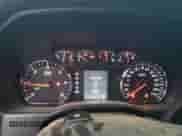 2015 Chevrolet Silverado 1500 Work Truck z VIN 1GCNKPEC4FZ279338, wystawiony jako Copart lot #91301565 z przebiegiem 119 447 mil mil oraz Czysty tytuł • Clean title. Historia ofert i sprzedaży dostępna na DreamBid. Obrazek 9.