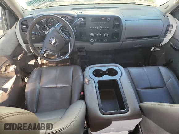 ✅ 2013 Chevrolet Silverado 2500HD Work Truck • VIN: 1GC2KVCG2DZ195657 • Лот: 92508265. Опубликован ранее на Copart с пробегом 161 338 миль. Бесплатный доступ к архиву аукционных продаж из США и подробный отчёт об истории автомобиля на DreamBid. Изображение 8.