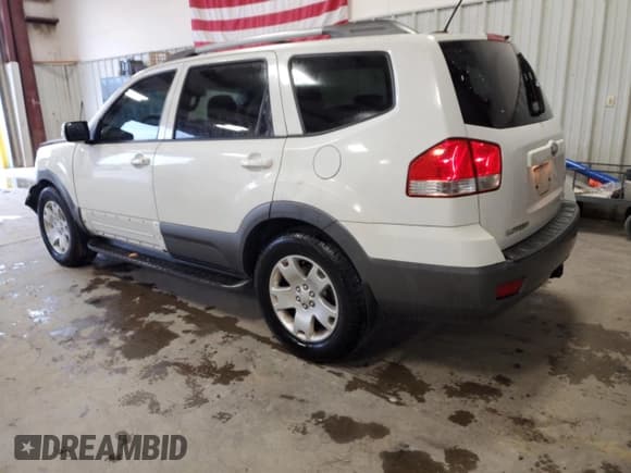 ✅ 2009 Kia Borrego LX • VIN: KNDJH741495017263 • Lot: 86378254. Listed on Copart with 175,487 mi. Free auction sales archive from the USA and detailed vehicle history report at DreamBid. Image 2.