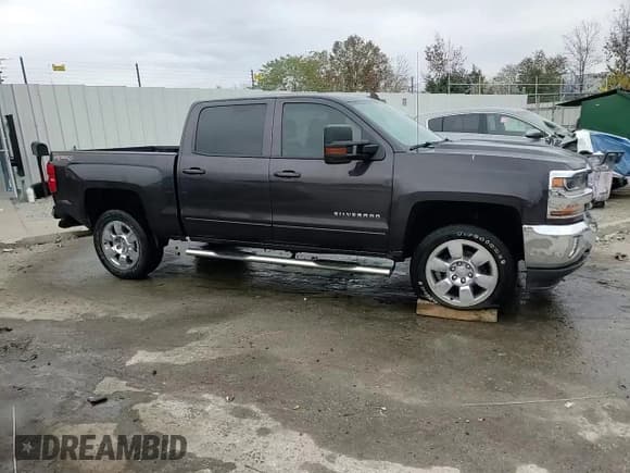 ✅ 2016 Chevrolet Silverado 1500 LT • VIN: 3GCUKREC2GG179621 • Лот: 84465315. Опубликован ранее на Copart с пробегом 226 634 миль. Бесплатный доступ к архиву аукционных продаж из США и подробный отчёт об истории автомобиля на DreamBid. Изображение 13.