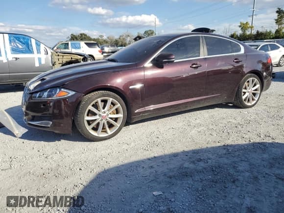 ✅ 2015 Jaguar XF Portfolio • VIN: SAJWA0F74F8U61967 • Lot: 90250955. Wystawiony na Copart z przebiegiem 75 796 mil. Bezpłatny archiwum sprzedaży aukcyjnych z USA i szczegółowy raport historii pojazdu na DreamBid. Zdjęcie 1.