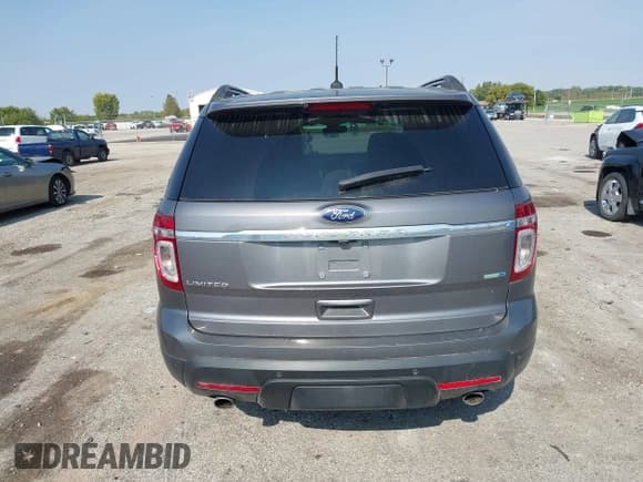 ✅ 2014 Ford Explorer Limited • VIN: 1FM5K8F88EGB33949 • Lot: 43474374. Wystawiony na IAAI z przebiegiem 117 581 mil. Bezpłatny archiwum sprzedaży aukcyjnych z USA i szczegółowy raport historii pojazdu na DreamBid. Zdjęcie 16.