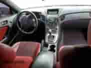 2013 Hyundai Genesis Coupe Track с VIN KMHHU6KJ7DU110344, выставлен на аукционе Copart как лот 87724405 с пробегом 95 358 миль миль и Списание • Salvage title. История ставок и продаж доступна на DreamBid. Изображение 8.