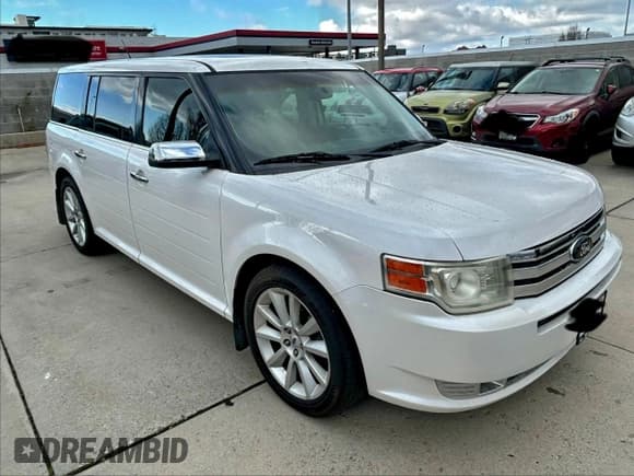 ✅ 2012 Ford Flex Limited • VIN: 2FMHK6DTXCBD16783 • Lot: 95876315. Wystawiony na Copart z przebiegiem 198 621 mil. Bezpłatny archiwum sprzedaży aukcyjnych z USA i szczegółowy raport historii pojazdu na DreamBid. Zdjęcie 2.