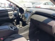 ✅ 2022 Hyundai Tucson SE • VIN: 5NMJACAEXNH146958 • Lot: 42484910. Wystawiony na IAAI z przebiegiem 48 103 mil. Bezpłatny archiwum sprzedaży aukcyjnych z USA i szczegółowy raport historii pojazdu na DreamBid. Zdjęcie 5.