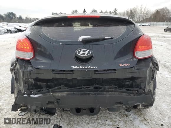 ✅ 2015 Hyundai Veloster Turbo • VIN: KMHTC6AE4FU226458 • Lot: 88645485. Wystawiony na Copart z przebiegiem 113 598 mil. Bezpłatny archiwum sprzedaży aukcyjnych z USA i szczegółowy raport historii pojazdu na DreamBid. Zdjęcie 6.