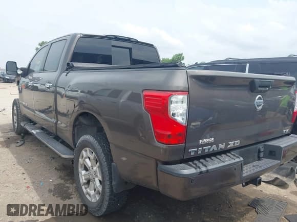 ✅ 2017 Nissan Titan SV • VIN: 1N6AA1F21HN551632 • Lot: 42756675. Listed on IAAI with 60,664 mi. Free auction sales archive from the USA and detailed vehicle history report at DreamBid. Image 3.