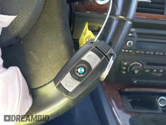 ✅ 2006 BMW 3 Series 330i • VIN: WBAVB33536AZ86617 • Lot: 40736005. Listed on IAAI with 139,015 mi. Free auction sales archive from the USA and detailed vehicle history report at DreamBid. Image 11.