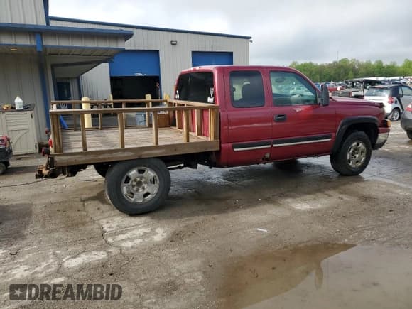✅ 2006 Chevrolet Silverado 1500 LT2 • VIN: 1GCEK19B36Z194134 • Лот: 55747775. Опубликован ранее на Copart с пробегом 203 836 миль. Бесплатный доступ к архиву аукционных продаж из США и подробный отчёт об истории автомобиля на DreamBid. Изображение 3.
