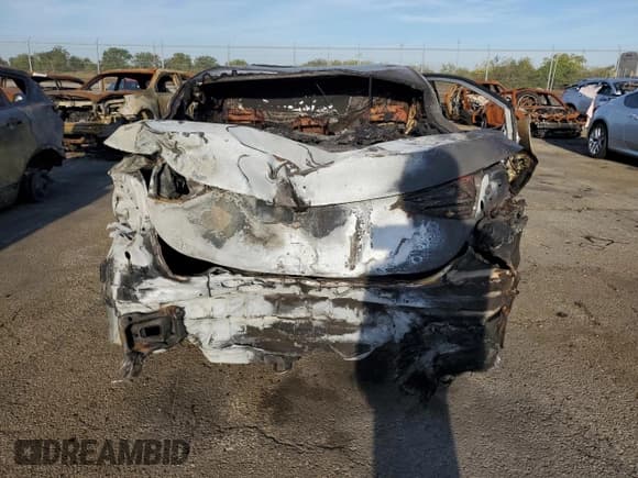 ✅ 2013 Hyundai Elantra Limited • VIN: KMHDH4AE2DU859760 • Лот: 84794155. Опубликован ранее на Copart с пробегом Не указан. Бесплатный доступ к архиву аукционных продаж из США и подробный отчёт об истории автомобиля на DreamBid. Изображение 6.