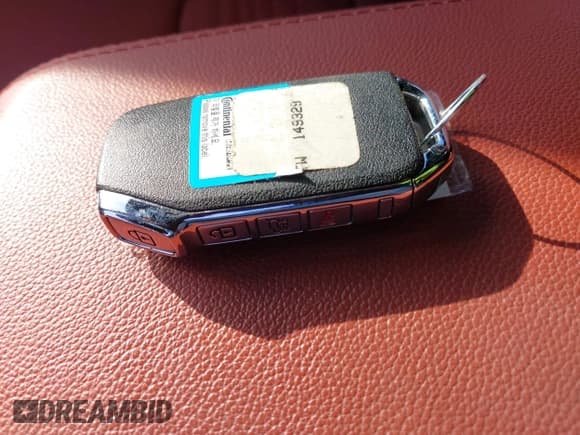 ✅ 2024 Kia Sportage SX • VIN: 5XYK43DF5RG149329 • Lot: 43745613. Wystawiony na IAAI z przebiegiem 13 295 mil. Bezpłatny archiwum sprzedaży aukcyjnych z USA i szczegółowy raport historii pojazdu na DreamBid. Zdjęcie 11.