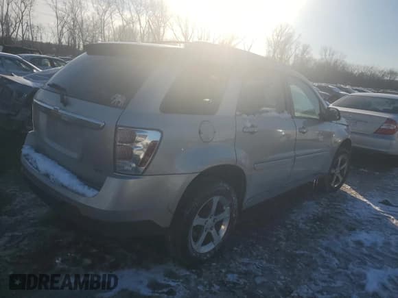 ✅ 2007 Chevrolet Equinox LT • VIN: 2CNDL73F876075091 • Лот: 88688225. Опубликован ранее на Copart с пробегом 233 379 миль. Бесплатный доступ к архиву аукционных продаж из США и подробный отчёт об истории автомобиля на DreamBid. Изображение 3.