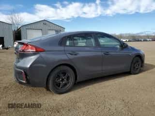 2020 Hyundai Ioniq SE с VIN KMHC75LC6LU197910, выставлен на аукционе Copart как лот 77349304 с пробегом 97 198 миль миль и Списание • Salvage title. История ставок и продаж доступна на DreamBid. Изображение 3.