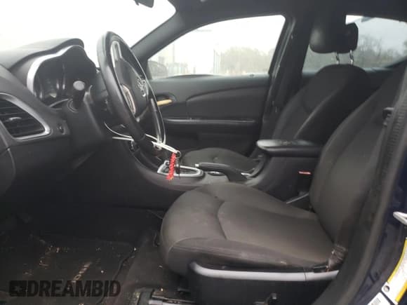 ✅ 2013 Dodge Avenger SXT • VIN: 1C3CDZCB6DN707362 • Лот: 86914244. Опубликован ранее на Copart с пробегом 165 479 миль. Бесплатный доступ к архиву аукционных продаж из США и подробный отчёт об истории автомобиля на DreamBid. Изображение 7.