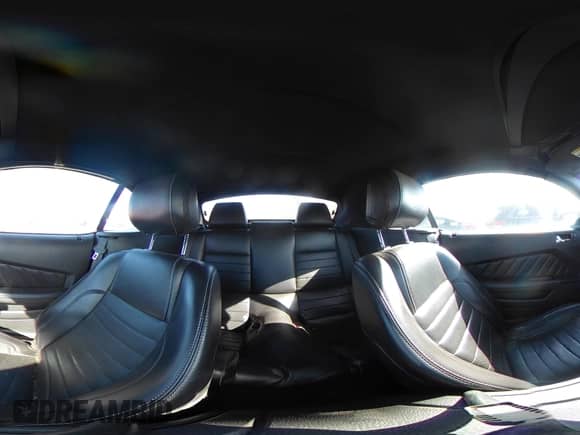 2014 Ford Mustang V6 с VIN 1ZVBP8EM9E5210585, выставлен на аукционе IAAI как лот 41815769 с пробегом Не указан миль и . История ставок и продаж доступна на DreamBid. Изображение 17.