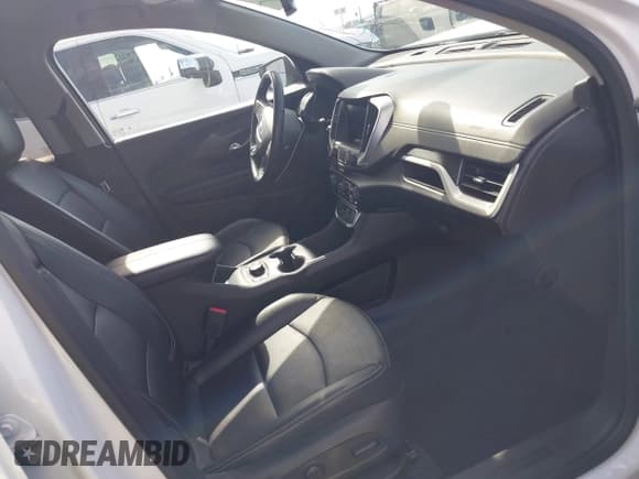 ✅ 2024 GMC Terrain SLT • VIN: 3GKALVEG6RL322810 • Lot: 42478282. Listed on IAAI with 32,523 mi. Free auction sales archive from the USA and detailed vehicle history report at DreamBid. Image 5.