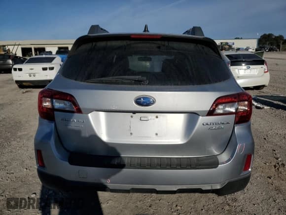 ✅ 2017 Subaru Outback Premium • VIN: 4S4BSADC0H3366298 • Lot: 89865455. Listed on Copart with 123,312 mi. Free auction sales archive from the USA and detailed vehicle history report at DreamBid. Image 6.