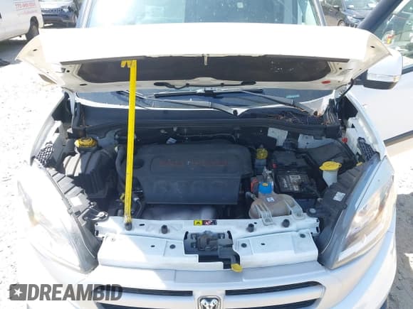 ✅ 2015 Ram ProMaster City Cargo Tradesman SLT • VIN: ZFBERFBT3F6965496 • Lot: 41847162. Wystawiony na IAAI z przebiegiem 148 202 mil. Bezpłatny archiwum sprzedaży aukcyjnych z USA i szczegółowy raport historii pojazdu na DreamBid. Zdjęcie 10.