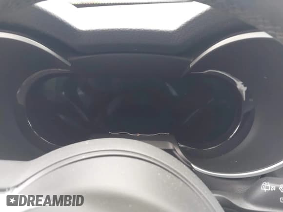 ✅ 2025 Alfa Romeo Stelvio Sprint • VIN: ZASPAKAN9S7D94911 • Лот: 42196132. Опубликован ранее на IAAI с пробегом 3 800 миль. Бесплатный доступ к архиву аукционных продаж из США и подробный отчёт об истории автомобиля на DreamBid. Изображение 15.