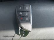 ✅ 2023 Chevrolet Suburban LT • VIN: 1GNSKCKD4PR442054 • Lot: 43124100. Wystawiony na IAAI z przebiegiem 23 096 mil. Bezpłatny archiwum sprzedaży aukcyjnych z USA i szczegółowy raport historii pojazdu na DreamBid. Zdjęcie 11.