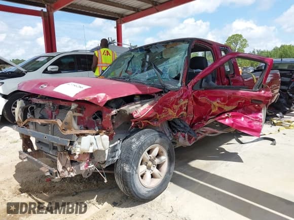 ✅ 2002 Nissan Frontier XE • VIN: 1N6DD26S22C370018 • Lot: 42756286. Listed on IAAI with 196,761 mi. Free auction sales archive from the USA and detailed vehicle history report at DreamBid. Image 6.