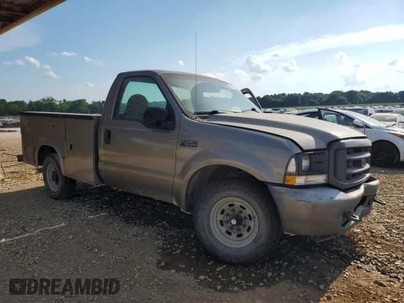 ✅ 2004 Ford F-250 • VIN: 1FDNF20L74ED76001 • Лот: 66459265. Опубликован ранее на Copart с пробегом Не указан. Бесплатный доступ к архиву аукционных продаж из США и подробный отчёт об истории автомобиля на DreamBid. Изображение 4.