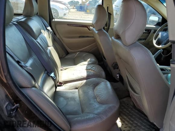 ✅ 2001 Volvo V70 • VIN: YV1SZ58D511001508 • Lot: 85367195. Listed on Copart with 254,628 mi. Free auction sales archive from the USA and detailed vehicle history report at DreamBid. Image 10.