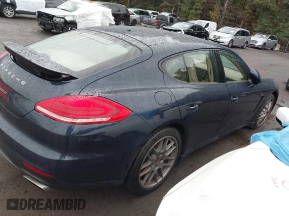 ✅ 2014 Porsche Panamera • VIN: WP0AA2A76EL006755 • Лот: 43365767. Опубликован ранее на IAAI с пробегом 119 389 миль. Бесплатный доступ к архиву аукционных продаж из США и подробный отчёт об истории автомобиля на DreamBid. Изображение 4.