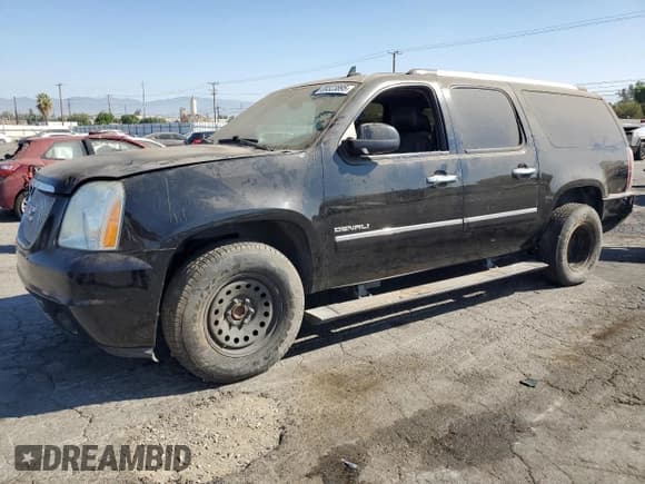✅ 2013 GMC Yukon XL Denali • VIN: 1GKS1MEF8DR357037 • Lot: 69323895. Listed on Copart with 210,376 mi. Free auction sales archive from the USA and detailed vehicle history report at DreamBid. Image 1.
