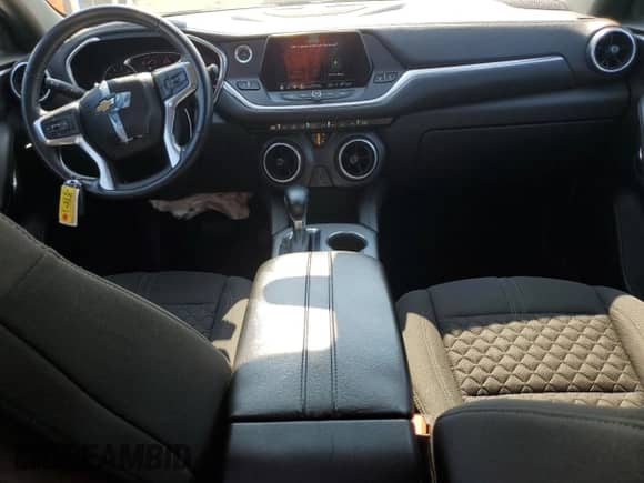 ✅ 2020 Chevrolet Blazer LT • VIN: 3GNKBBRA5LS572356 • Lot: 70046284. Listed on Copart with 60,376 mi miles. Access the free auction sales archive from the USA and view a detailed vehicle history report at DreamBid. Image 8.