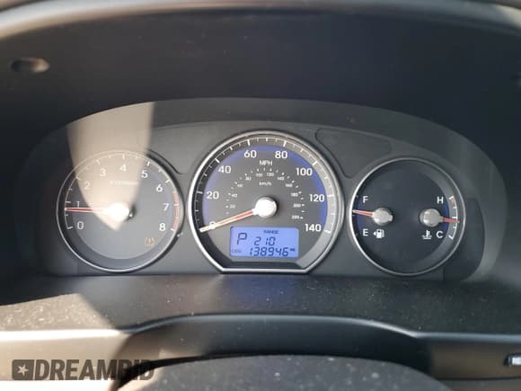 ✅ 2010 Hyundai Santa Fe GLS • VIN: 5NMSG3AB4AH375753 • Lot: 74629604. Listed on Copart with 138,946 mi. Free auction sales archive from the USA and detailed vehicle history report at DreamBid. Image 9.